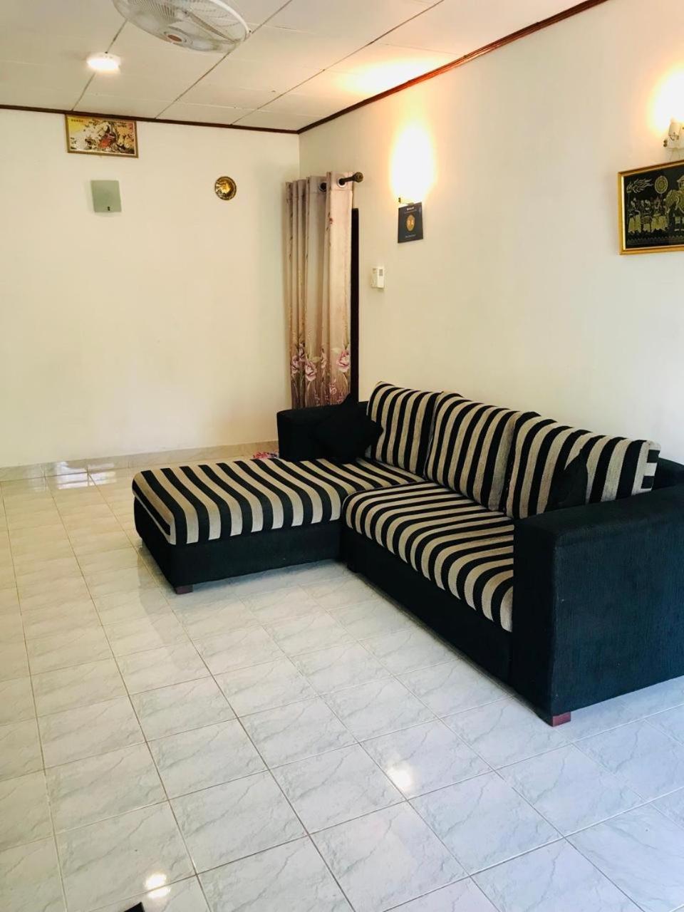 Dana Guest Home Mirissa Dış mekan fotoğraf