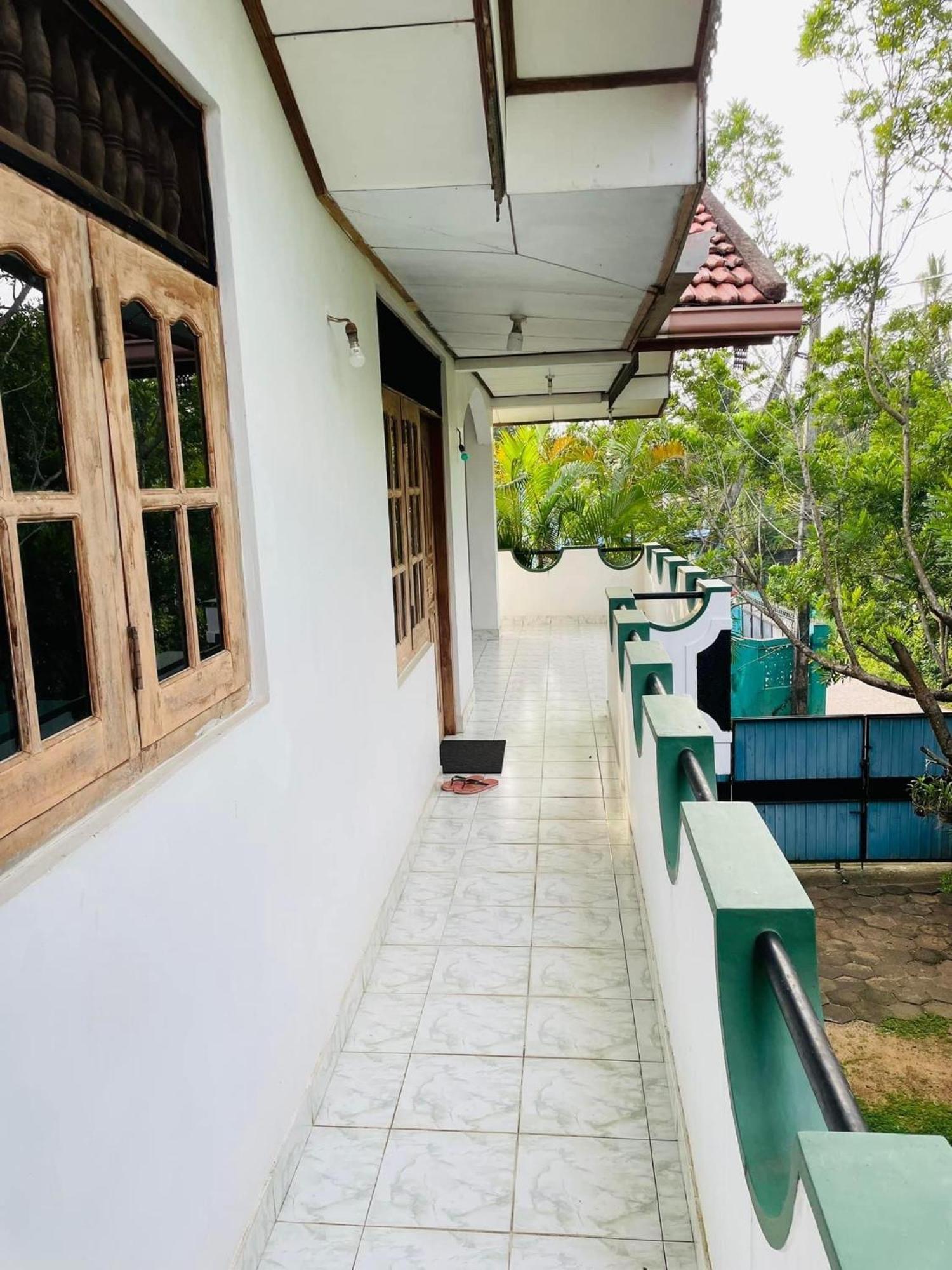 Dana Guest Home Mirissa Dış mekan fotoğraf